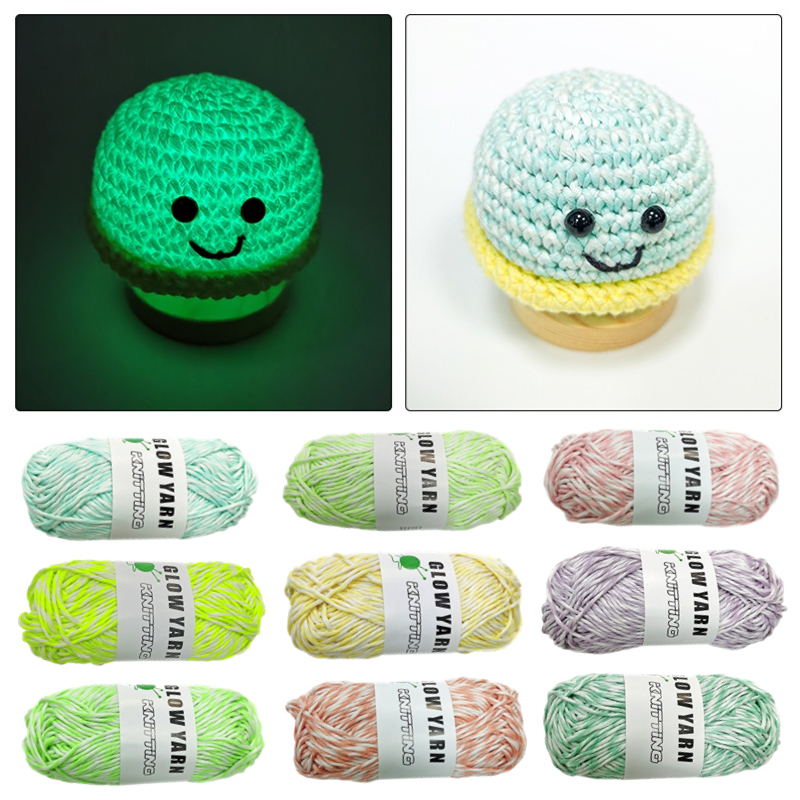 Factory wholesale two color glow in the dark crocheted yarn ball